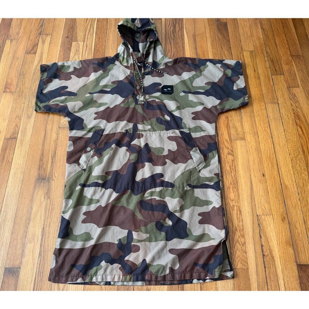 Slowtide Quick-Dry Hooded Changing Poncho Camo Unisex Size S-M